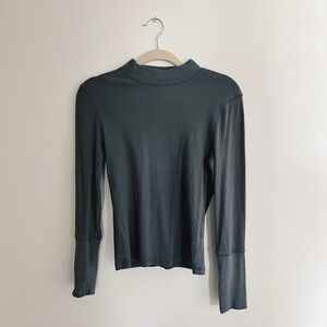 Free People Ribbed Mock Neck Long Sleeve Top Size M